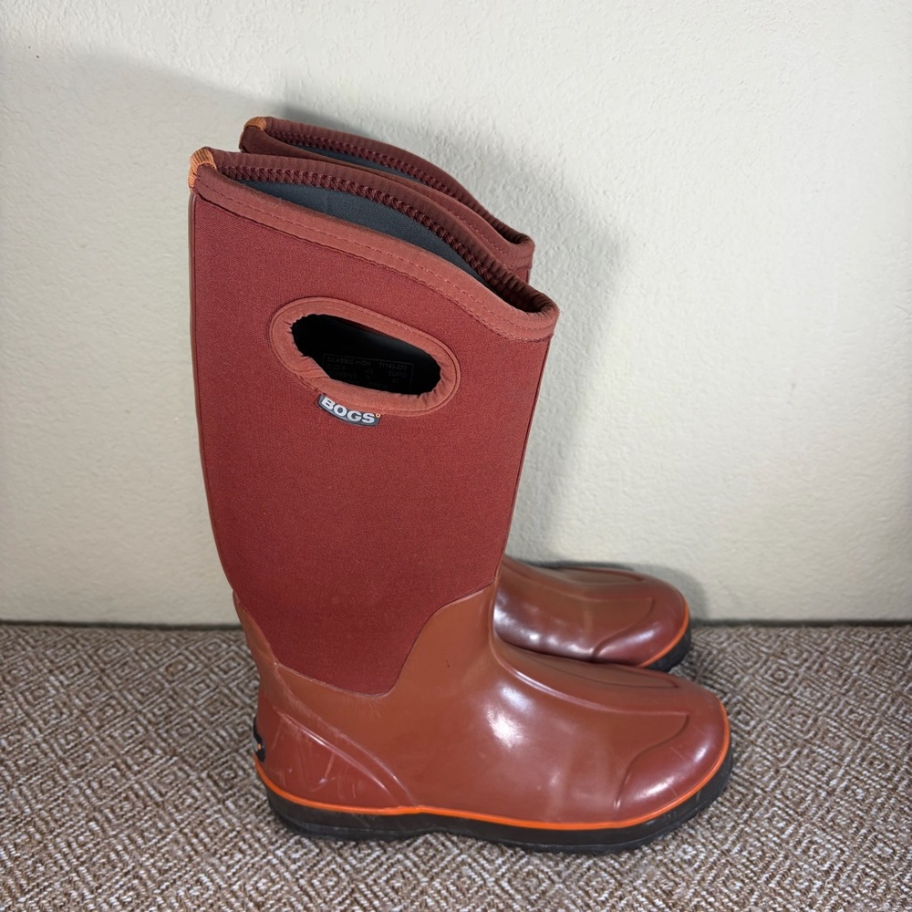 Women's Bogs Classic Tall Boots Sz 9 Burgundy Rainboots